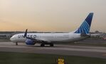 N37462 @ KEWR - Boeing 737-924/ER