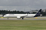 D-AIEM @ ESSA - Rwy 19L - by wijken