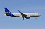 EI-SIZ @ ESSA - Rwy 01L - by wijken
