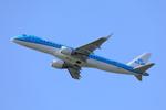 PH-EZD @ CPH - Copenhagen 26.4.2025 - by leo larsen