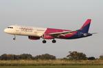 HA-LXO @ LMML - Wizzair Airbus A321-231 reg HA-LXO landing on RW31 Malta. - by raymond