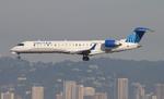 N785SK @ KLAX - SKW/UE CR7 zx rno-lax - by FloridaMetal