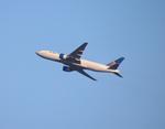 N774UA @ KMCO - UAL 772 oc zx mco-ord - by FloridaMetal