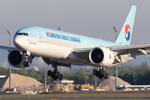 HL8077 @ LOWW - Korean Air Cargo 777-200F