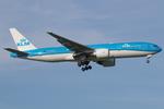 PH-BQO @ LOWW - KLM 777-200 - by Andy Graf