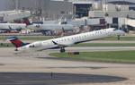 N806SK @ KATL - SKW/DAL CR9 zx atl-fwa - by FloridaMetal