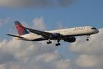 N822DX @ KMIA - DAL 752 zx atl-mia - by FloridaMetal