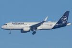 D-AIZR @ EDDF - Landing - by micka2b