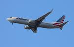 N849NN @ KMIA - AAL 738 zx aus-mia - by FloridaMetal