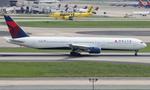 N838MH @ KATL - DAL 764 zx lhr, egll-atl - by FloridaMetal