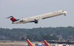 N826SK @ KATL - SKW/DAL CR9 zx atl-mob - by FloridaMetal