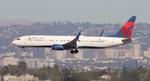 N847DN @ KLAX - DAL 739 zx sfo-lax - by FloridaMetal