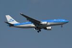 PH-AOE @ EHAM - Arrival of KLM A333 - by FerryPNL