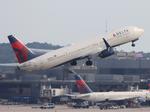 N883DN @ KATL - DAL 739 zx atl-sfo - by FloridaMetal