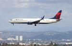 N869DN @ KLAX - DAL 739 zx sea-lax - by FloridaMetal