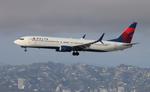 N856DN @ KLAX - DAL 739 zx slc-lax - by FloridaMetal