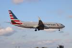 N892NN @ KMIA - AAL 738 zx tpa-mia - by FloridaMetal