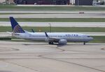 N73276 @ KORD - Boeing 737-824