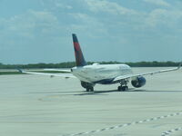 N144DU @ 1050 - Westbound - by 30295