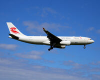 B-32GY @ EKCH - B-32GY landing rw 04L - by Erik Oxtorp