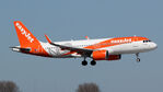 OE-LSU @ EHAM - at eham - by Ronald