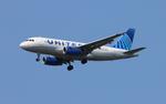 N890UA @ KORD - UAL A319 nc zx lga-ord - by FloridaMetal