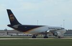 N141UP @ KRFD - Airbus A300F4-622