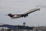 N921AT @ KATL - DAL 712 zx atl-cae - by FloridaMetal