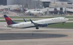 N913DU @ KATL - DAL 739 zx atl-msp - by FloridaMetal
