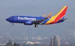 N912WN @ KLAX - SWA 737 zx bna-lax - by FloridaMetal