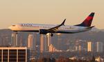 N911DQ @ KLAX - DAL 739 zx las-lax - by FloridaMetal