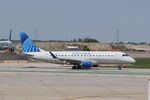N762YX @ KORD - ERJ-170-200LR
