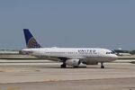 N895UA @ KORD - Airbus A319-132 - by Mark Pasqualino