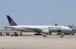 N768UA @ KORD - Boeing 777-222 - by Mark Pasqualino