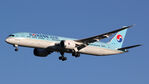 HL7207 @ EHAM - at eham - by Ronald