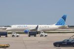 N763YX @ KORD - ERJ-170-200LR