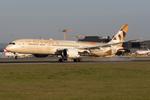 A6-BLK @ LOWW - Ethiad 787-9 - by Andy Graf