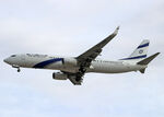 4X-EHD @ LEBL - Landing rwy 24R - by Shunn311