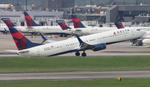 N932DZ @ KATL - DAL 739 zx atl-cvg - by FloridaMetal