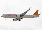 TC-RBH @ LEBL - Landing rwy 24R - by Shunn311
