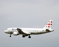 OO-TCH @ EKCH - OO-TCH landing rw 22L - by Erik Oxtorp