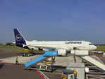 D-AIZI @ EHAM - Lufthansa A320 at AMS (EHAM) - by João Pereira