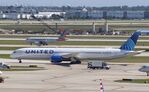 N14016 @ KORD - Boeing 787-10 Dreamliner - by Mark Pasqualino