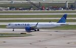 N14517 @ KORD - Airbus A321-271NX - by Mark Pasqualino
