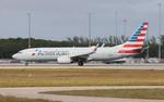N948NN @ KPBI - AAL 738 zx pbi-ord - by FloridaMetal