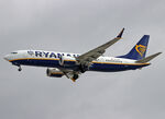 EI-HMT @ LEBL - Landing rwy 24R - by Shunn311