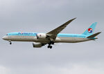 HL8391 @ LEBL - Landing rwy 06L - by Shunn311