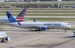 N664UA @ KORD - Boeing 767-322