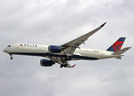 N575DZ @ LEBL - Landing rwy 24R - by Shunn311