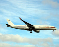 10 03 @ EKCH - 10+03 landing rw 04L - by Erik Oxtorp